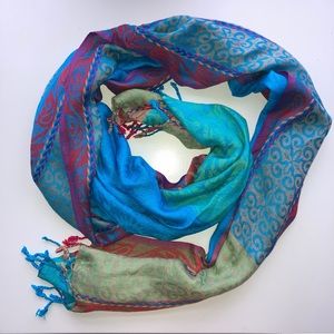 Scarf / Shawl